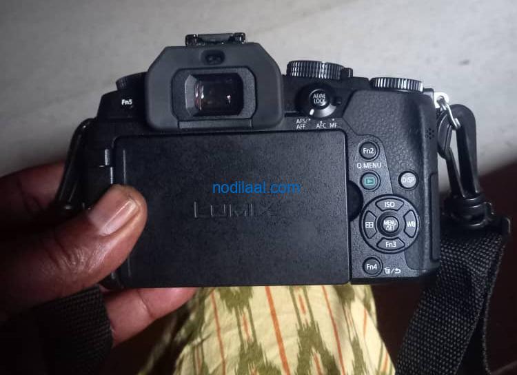 Camera Magaca waa Lumix