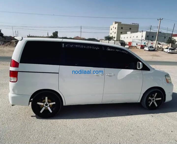 Toyota noah