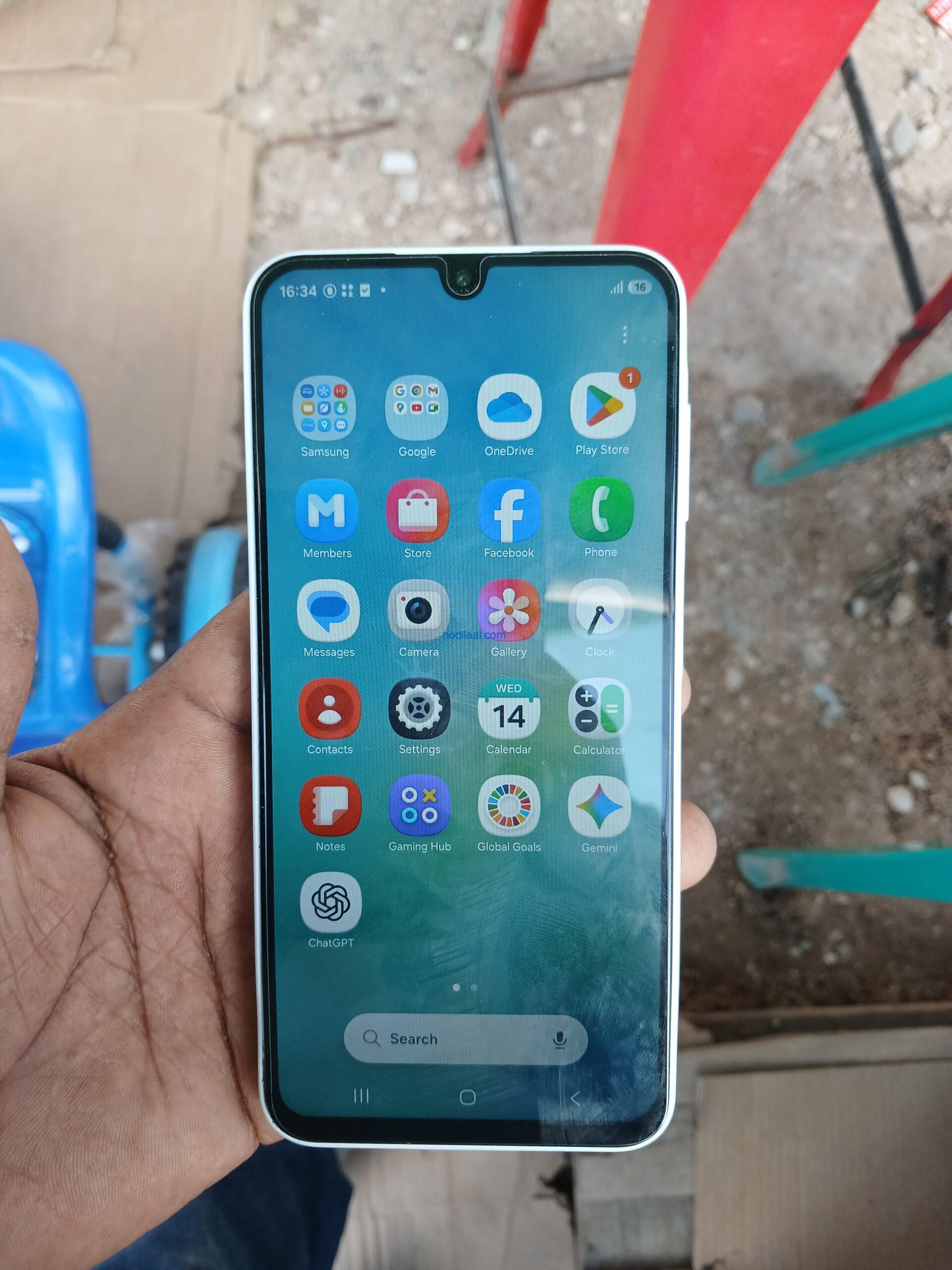 mobile A16 128GB. Ram4